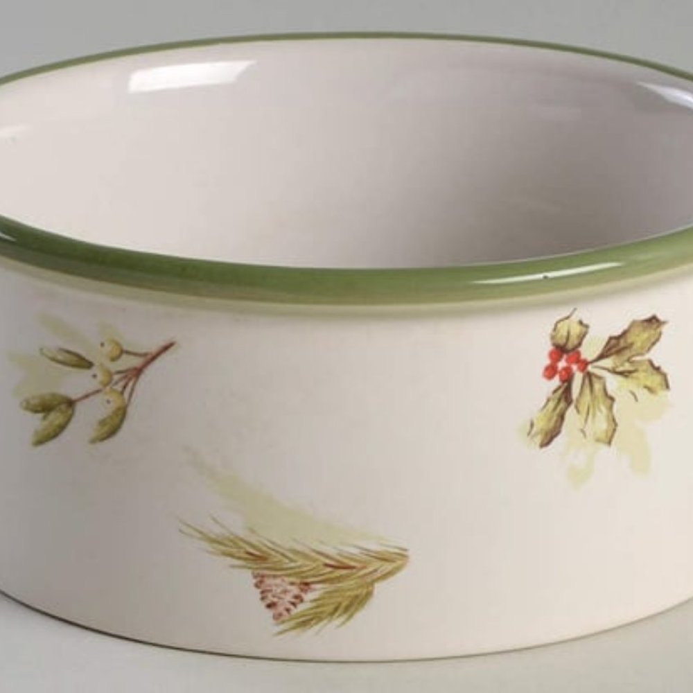 Sonoma Home - Coupe Cereal Bowl Holly Greens